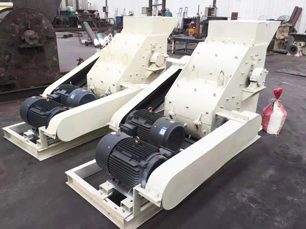 �p������C